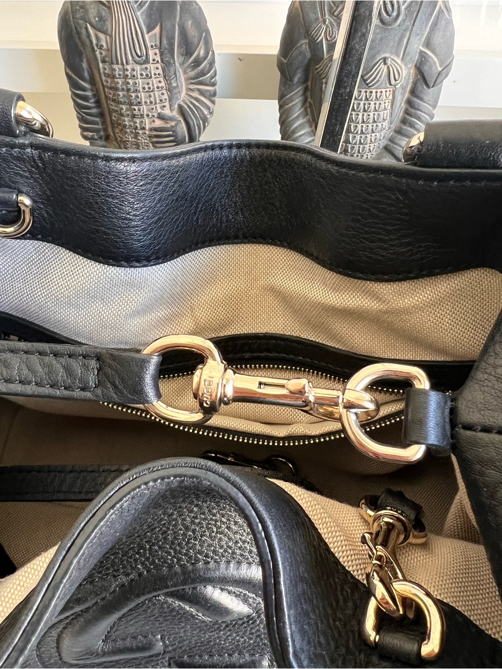 Black Leather Shoulder Bag with Tassels- G Logo - Picture 13 of 13